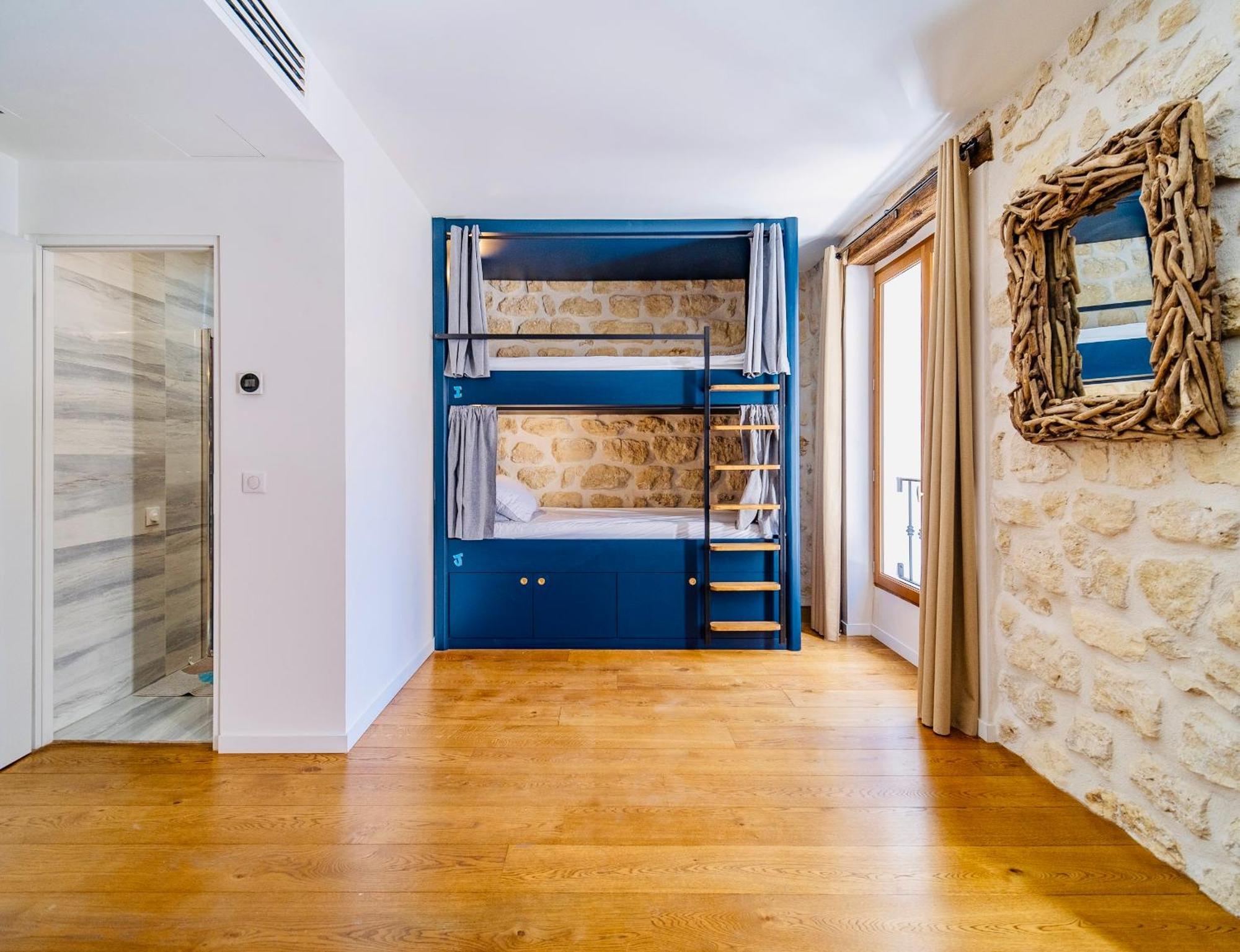 Ostello Fraternity-hotel Parigi