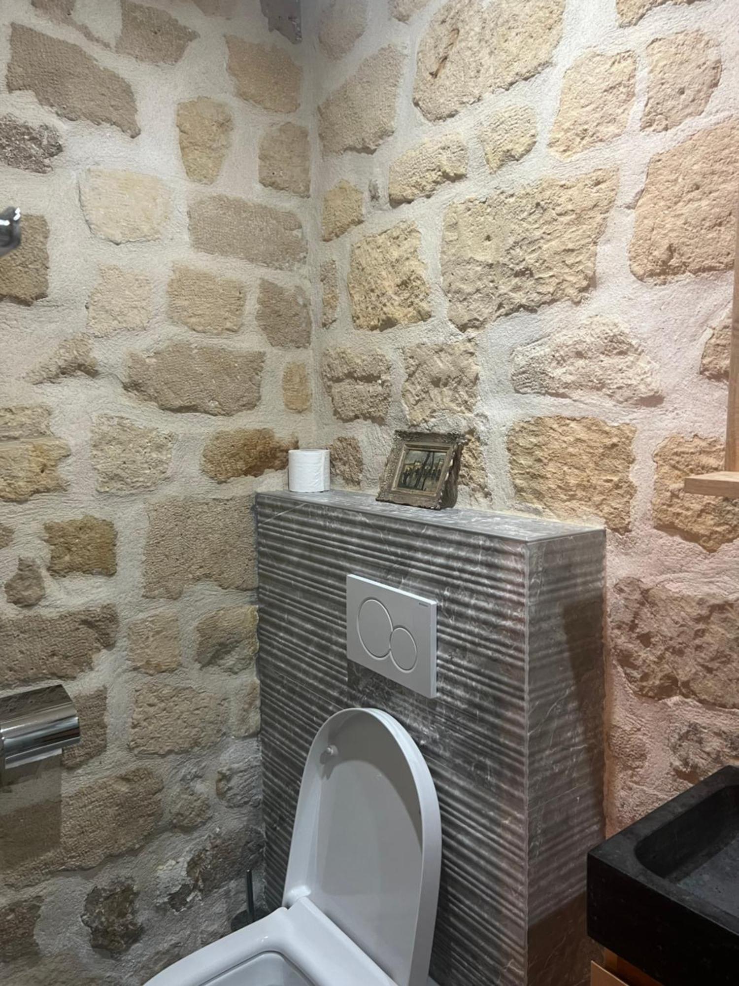 Ostello Fraternity-hotel Parigi