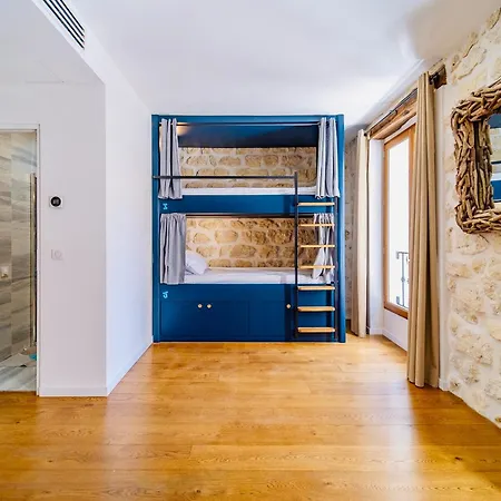Ostello Fraternity-hotel Parigi